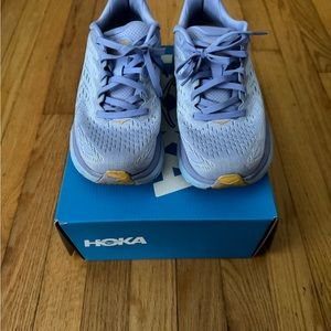 Hola Clifton Lilac 7M